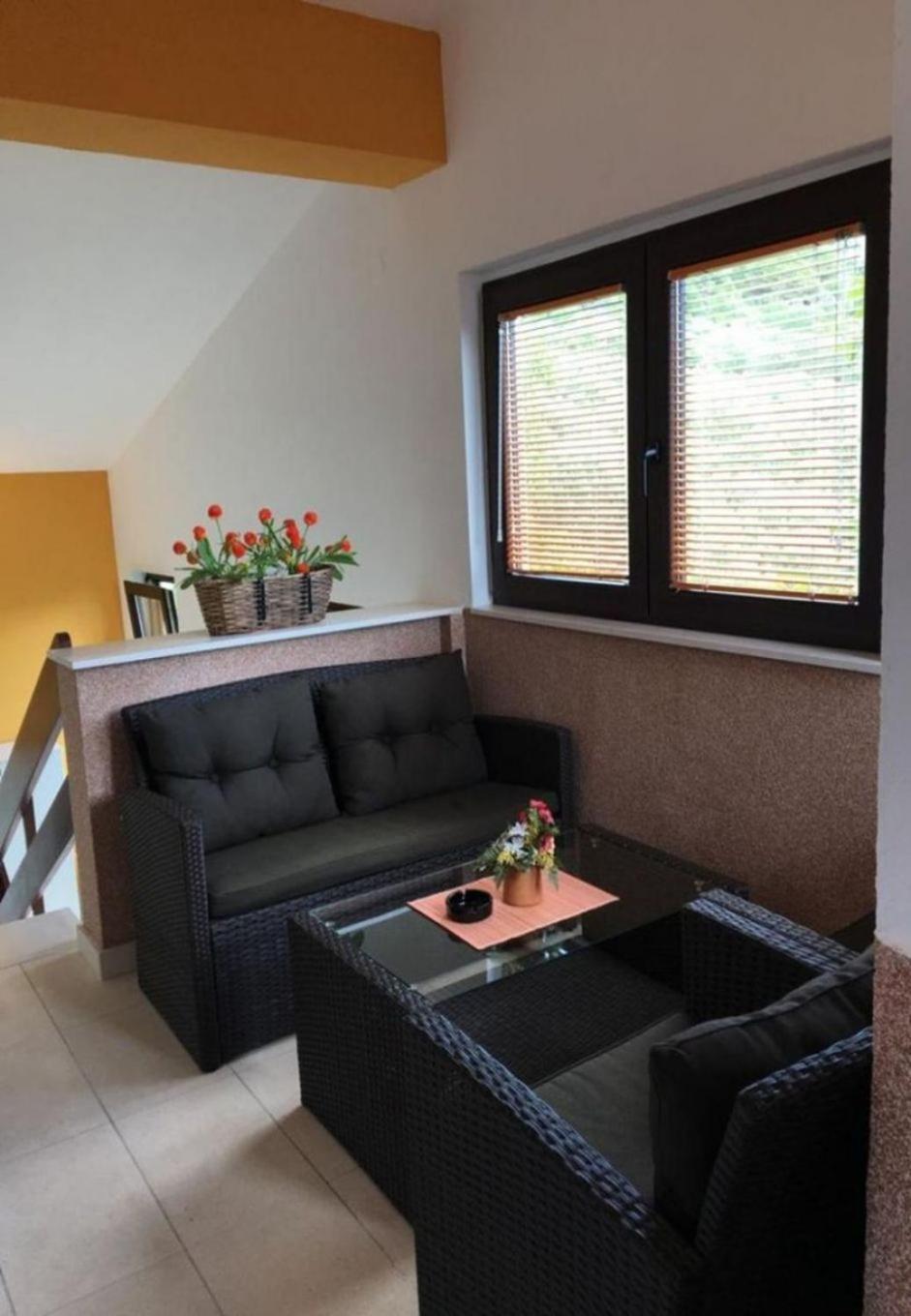 Apartments Antisa - With Playground Tucepi Ngoại thất bức ảnh