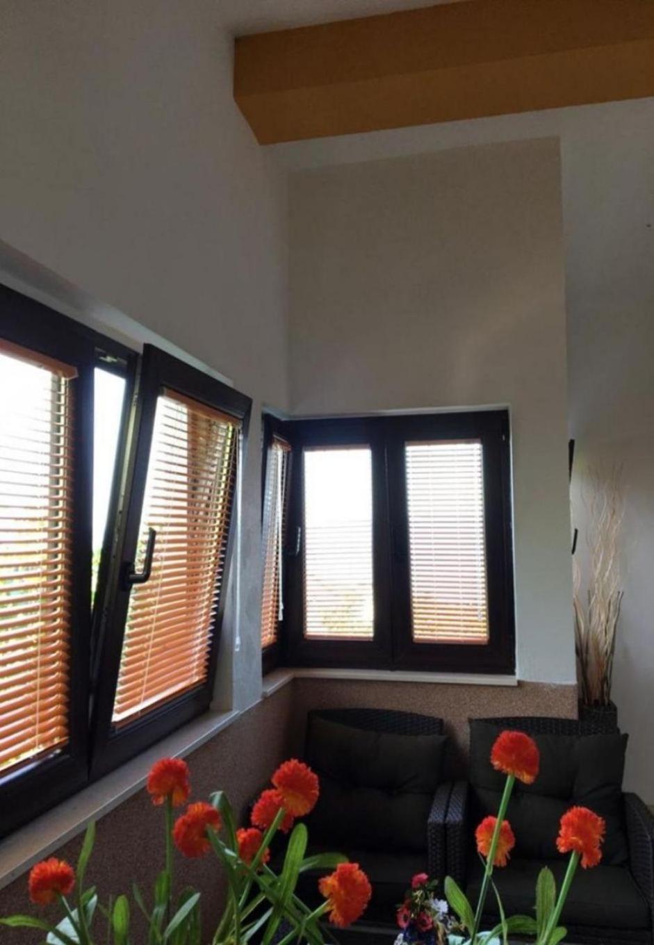 Apartments Antisa - With Playground Tucepi Ngoại thất bức ảnh